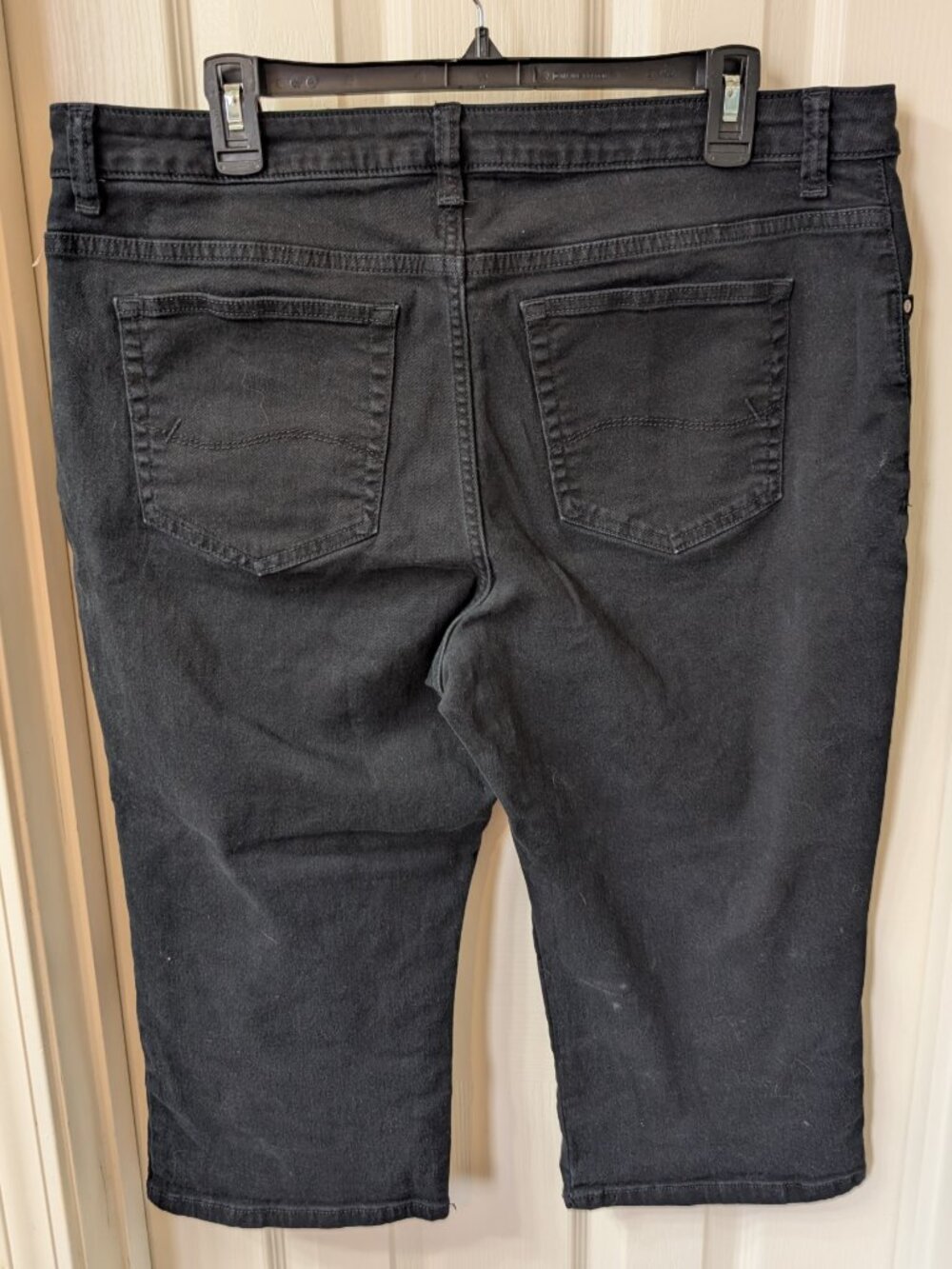 Lee Relaxed Fit Mid Rise Capri Pants Black Denim Size 18 - Picture 2 of 4